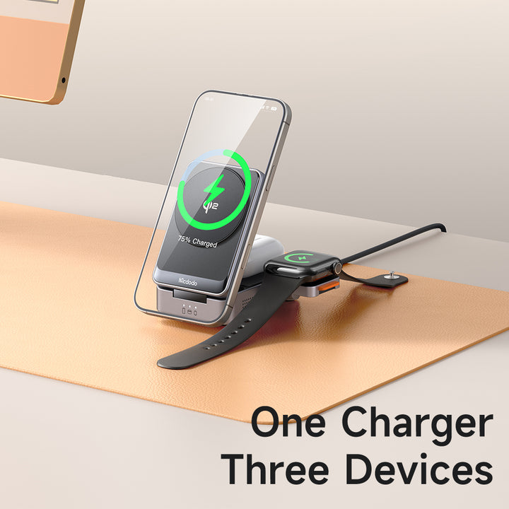 Mcdodo Qi2 Foldable 3 in 1 Magnetic Wireless Charging Station
