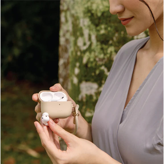UNIQ COEHL HAVEN case for AIRPODS