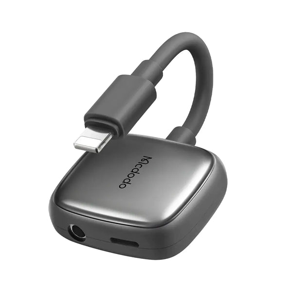 Mcdodo 2 in 1 Lightning to Lightning and Usb3.5 Audio Adapter
(Charging+ Music Play+Call Function)