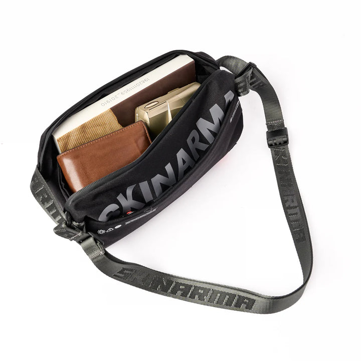 Skinarma Crossbody Fardel